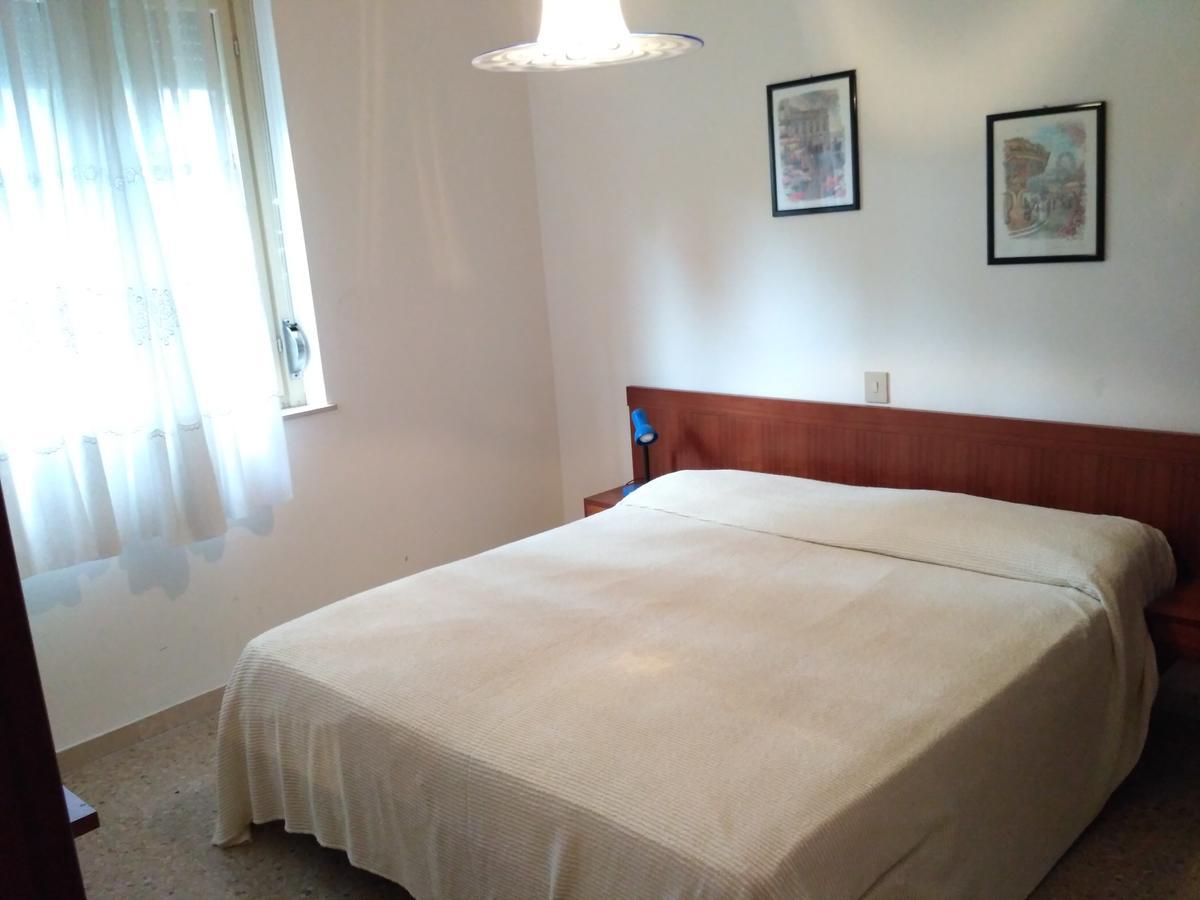 Condominio Villa Chiara Lignano Sabbiadoro Kültér fotó