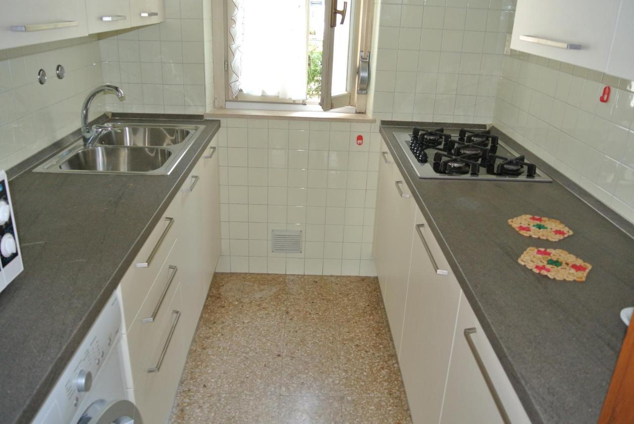 Condominio Villa Chiara Lignano Sabbiadoro Kültér fotó