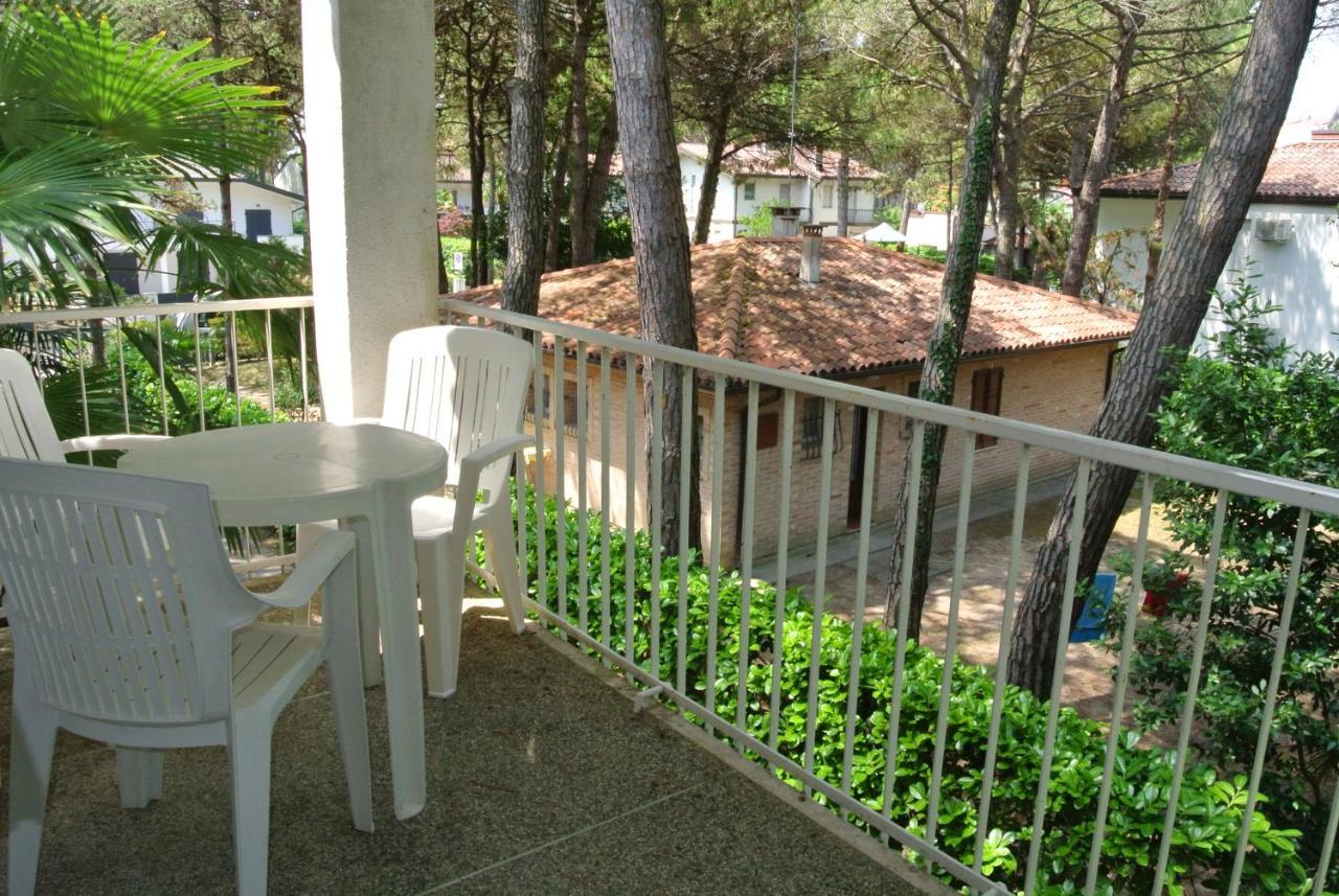 Condominio Villa Chiara Lignano Sabbiadoro Kültér fotó